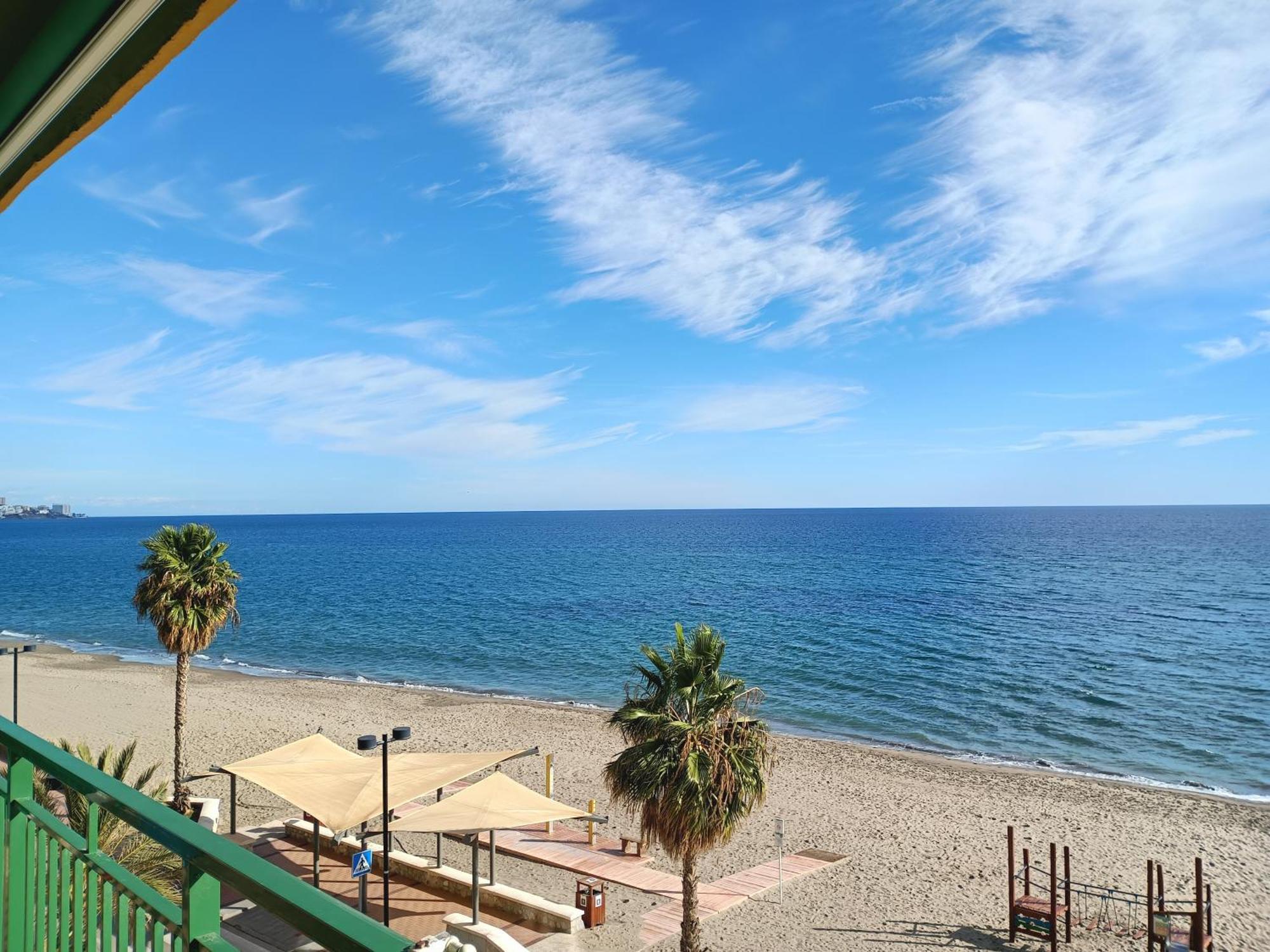 Fuengirola Primera Linea De Playa Exterior foto