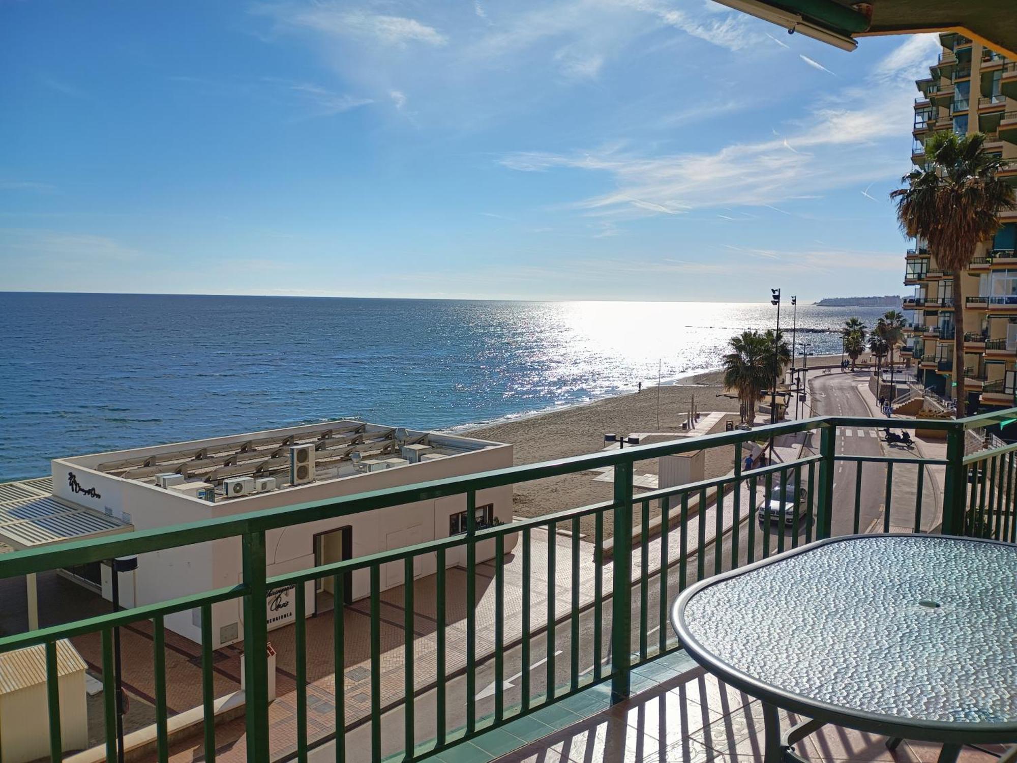 Fuengirola Primera Linea De Playa Exterior foto