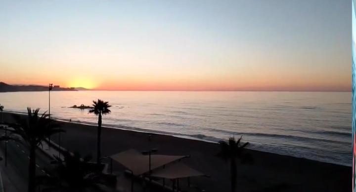 Fuengirola Primera Linea De Playa Exterior foto